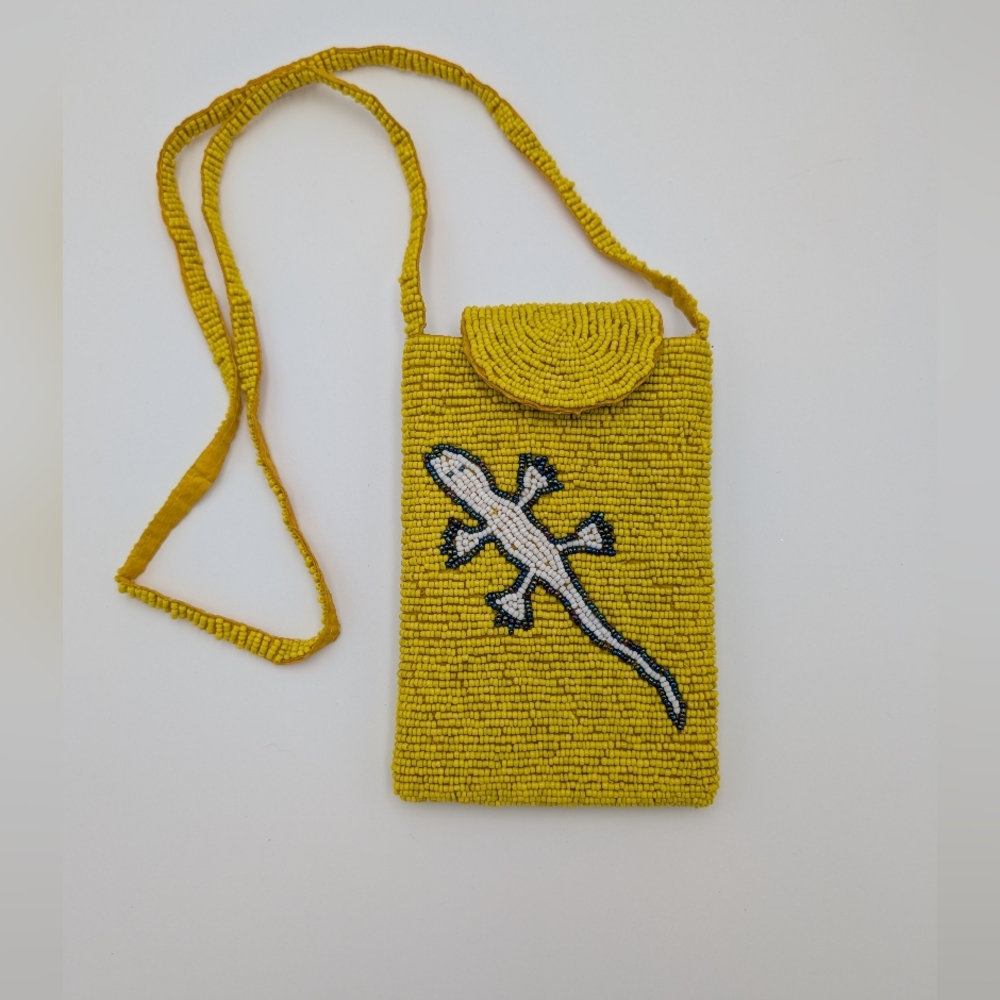 Beaded Yellow Crossbody Bag with Lizard Design